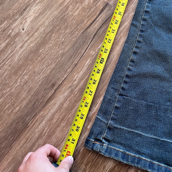 Embroidered jeans - Picture 5 of 5